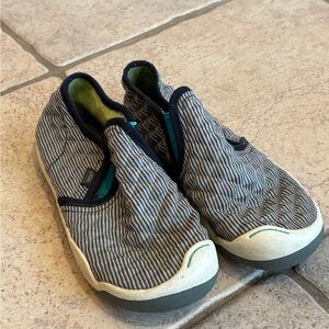 Plae Black White Kids Slip-On Sneakers Casual Shoes Size 2